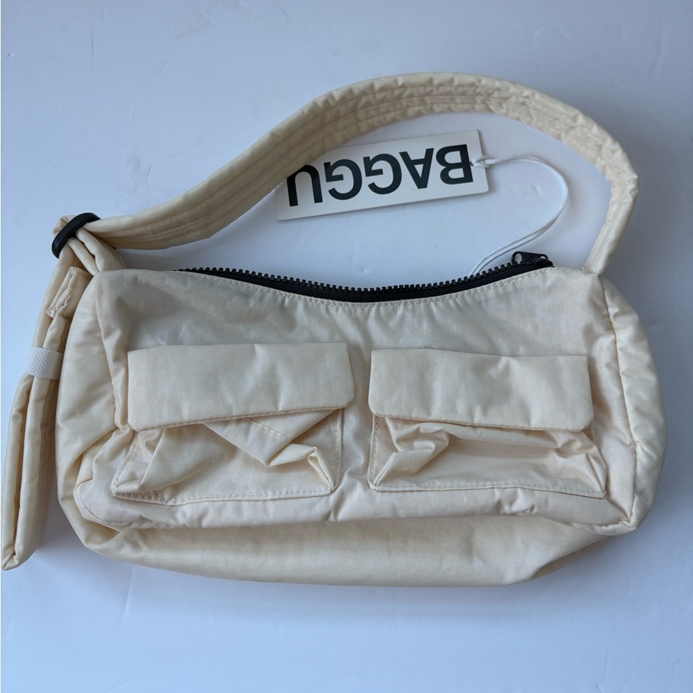 NWT BAGGU Cargo Nylon Shoulder Bag - Ivory - Picture 3 of 13